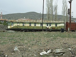 Works car in Lalahan. 2006. Photo Mahmut Zeytinoğlu