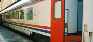 TVS2000 Pullman car with baggage compartment. The car is in the constitution of the same Izmir Mavi Treni. 2001. Photo Gökçe Aydin.