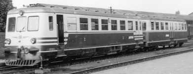 Railcar MT5411 and trailer MR404. Scan Eljas Pölhö