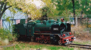 The same engine near the shed of the Gençlik Parki at Ankara. November 2003. Photo JP Charrey