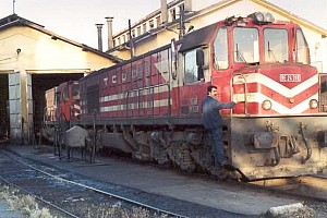 DE24318 being prepared for departure at Elazig depot, June 2001. Photo G. Tunçbilek